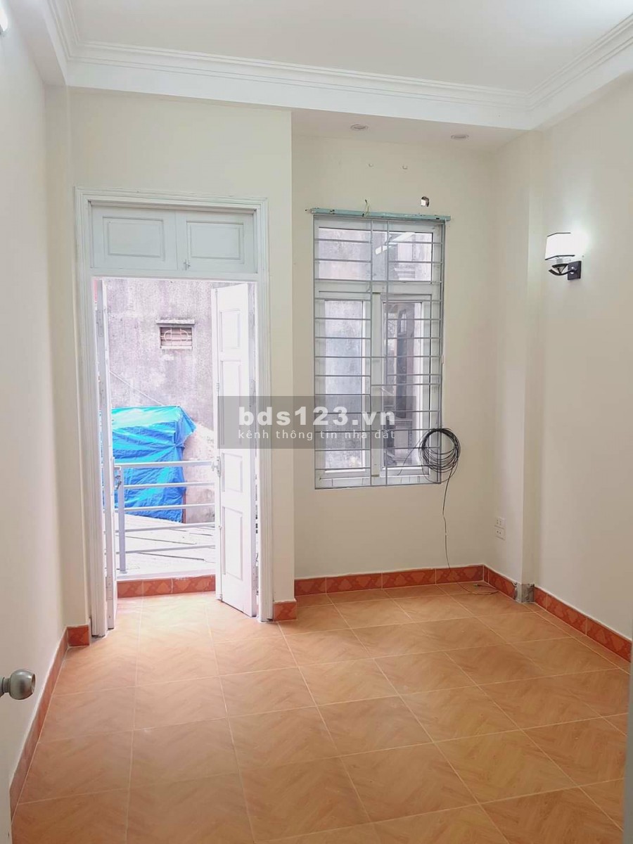 Nhà Tân Mai hàng hiếm còn sót lại