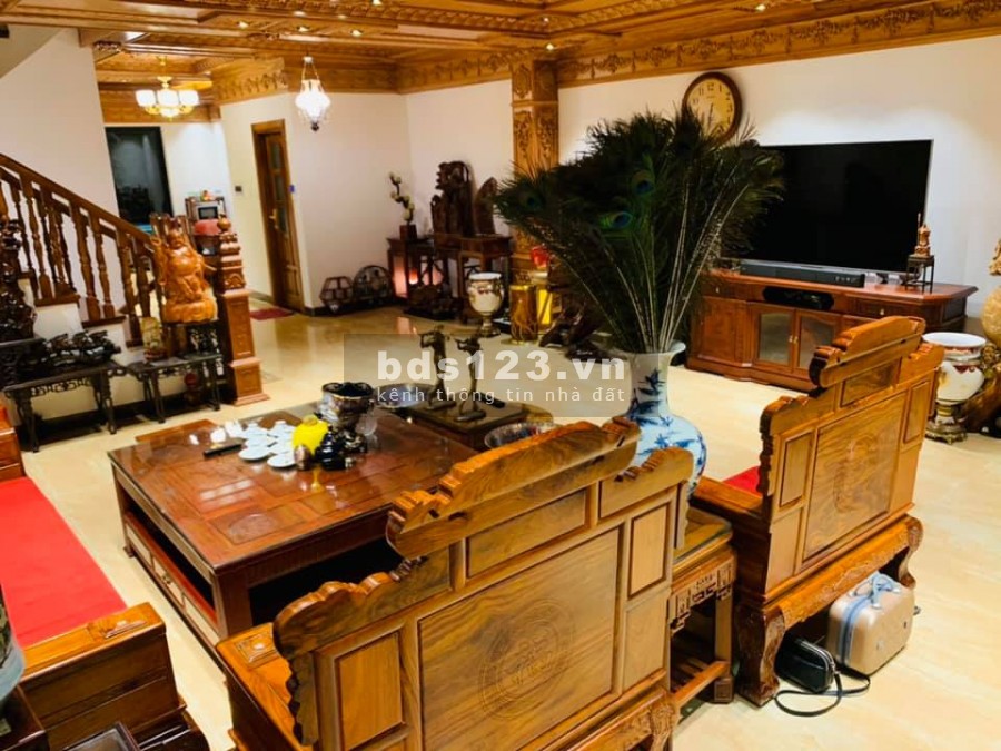 Bán nhà ngõ 189 Nguyễn Ngọc Vũ phân lô 110mx6T view hồ thoáng vĩnh viễn, oto tránh 0817222333