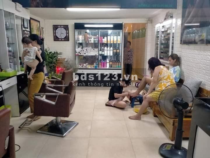 NHÀ VỊ TRÍ ĐẸP LÕI ĐỐNG ĐA KINH DOANH GÌ CŨNG ĐƯỢC