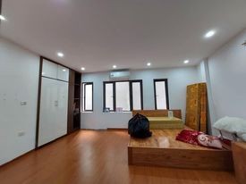 BÁN NHÀ GẤP VỀ QUÊ SỐNG MỄ TRÌ HẠ TIỆN ÍCH VÔ VÀN NGÕ Ô TÔ