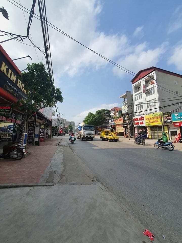 Chính Chủ Bán Nhà 4 tầng, Phố Xốm, Hà Đông, Cách Phố 20m, DT 32m2. Chỉ 2 Tỷ.