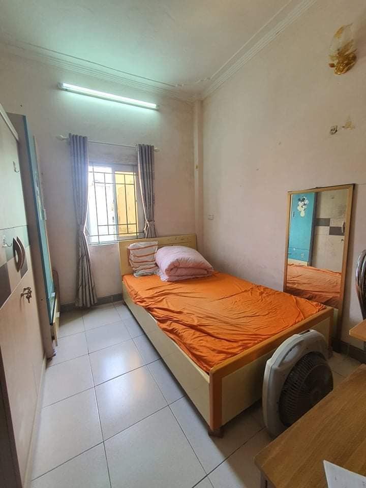 Chính Chủ Bán Nhà 4 tầng, Phố Xốm, Hà Đông, Cách Phố 20m, DT 32m2. Chỉ 2 Tỷ.