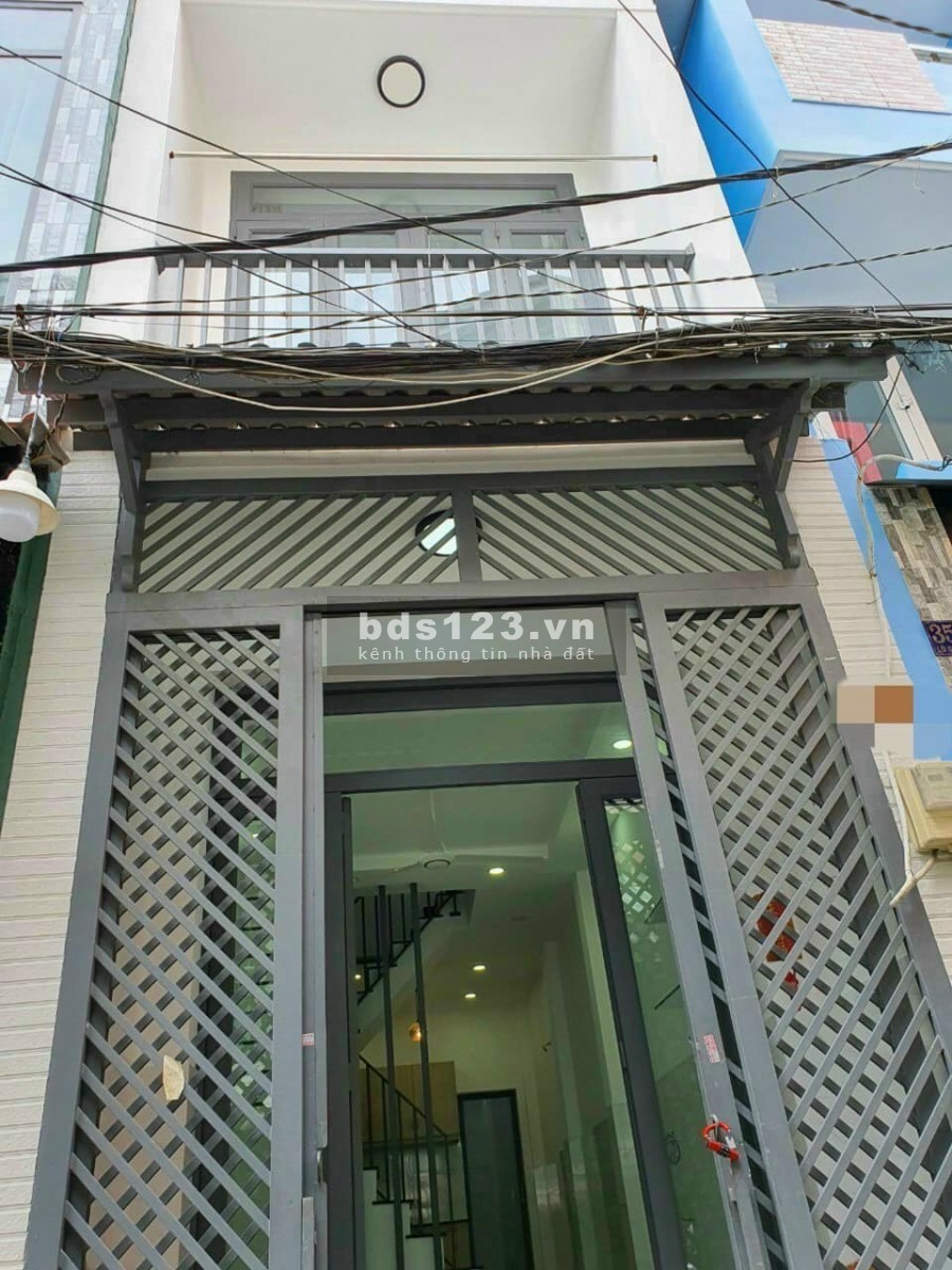 Bán nhà nhỏ nhỏ xinh xinh, mới hoàn thiện xong, đúc 1 tấm, giá 1 tỷ 380 triệu