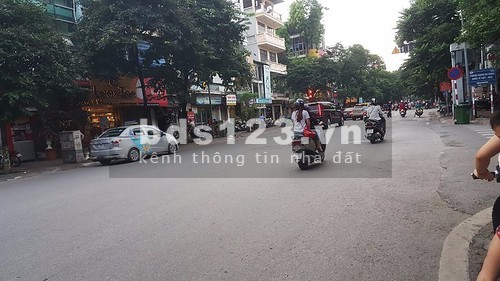 CẦN BÁN MẢNH ĐẤT LÔ GÓC 2 PHỐ NGUYỄN DU.