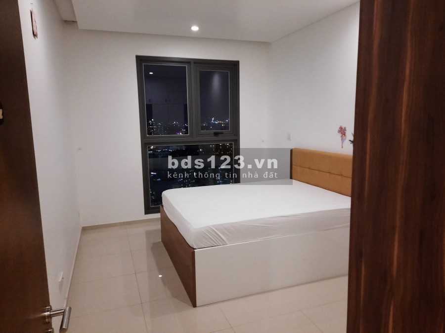 Cho thuê gấp căn hoa hậu dự án Pearl Plaza 2 phòng ngủ, diện tích 101m2, giá tốt