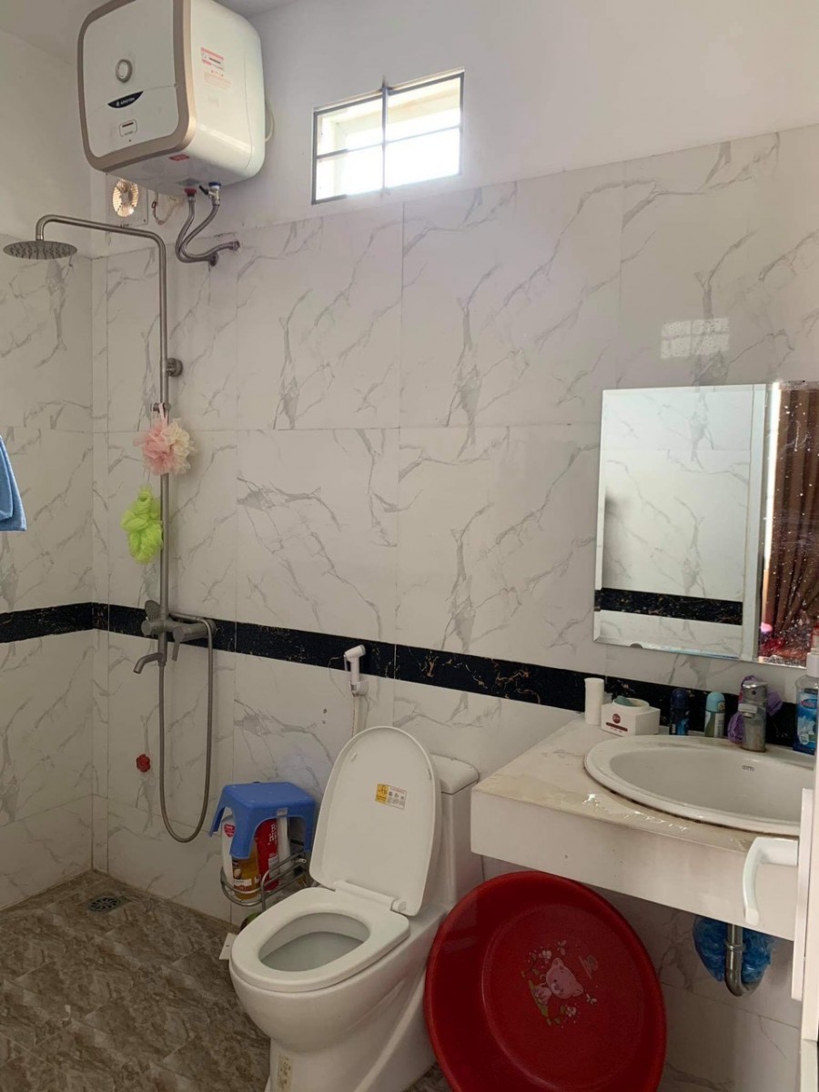 Bán gấp nhà 255 Lĩnh Nam, Diện tích 44m2 nhà 4 tầng nhà đẹp đang ở, giá 3 tỷ