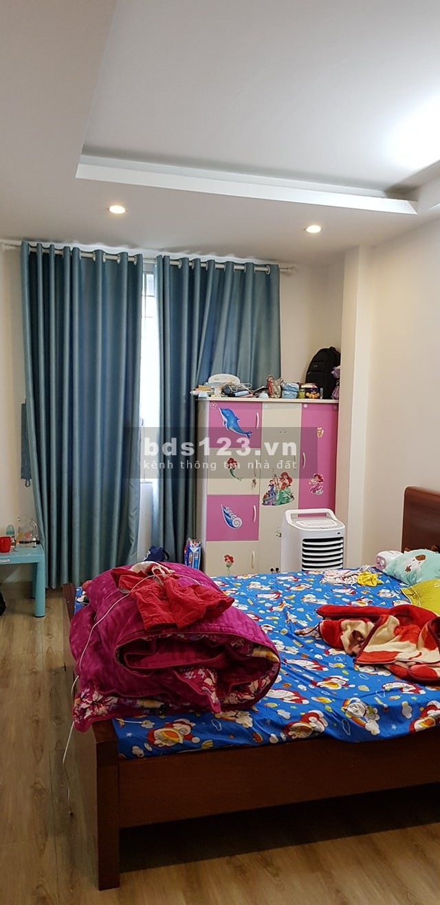 Bán nhà Vĩnh Hưng phân lô diện tích rộng vuông đẹp