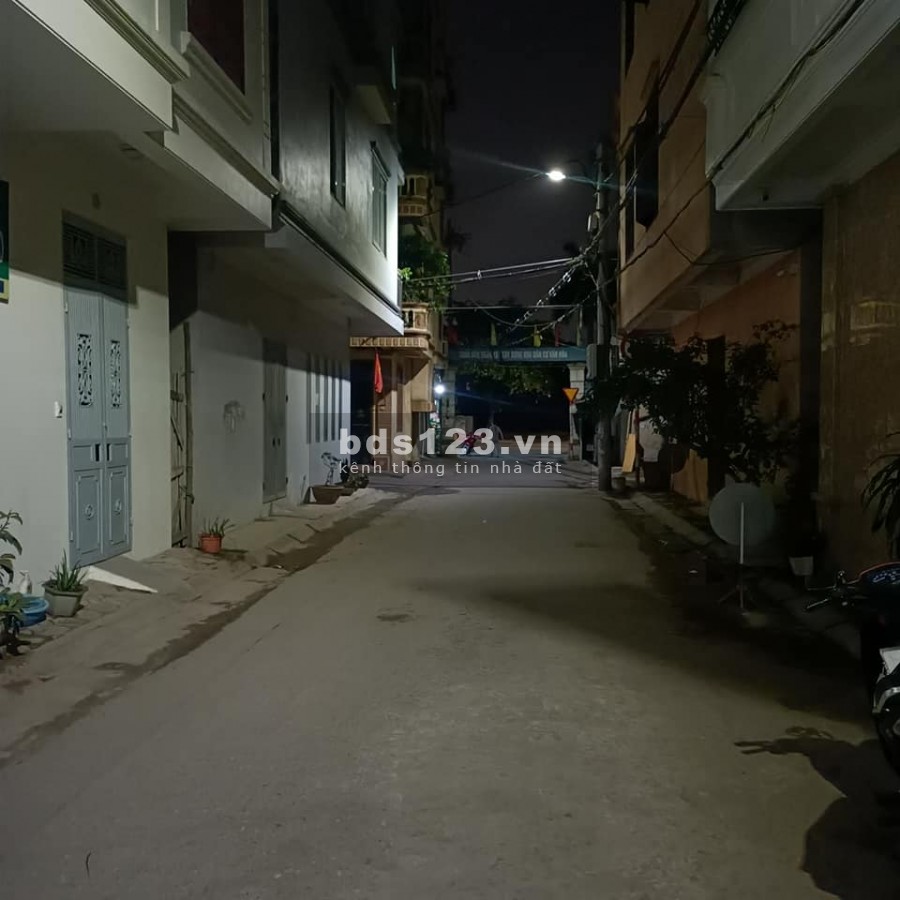NHÀ ĐẸP CỔ NHUẾ PHÂN LÔ BỘ CÔNG AN Ô TÔ ĐỖ CỬA 2 THOÁNG DT 36M2 5 TẦNG NHỈNH 4 TỶ