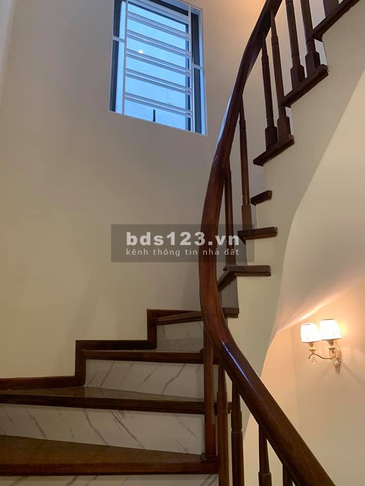Bán nhà Thành Công 50m2 x 5 tầng, Lô góc, Giá nhỉnh 6 tỷ