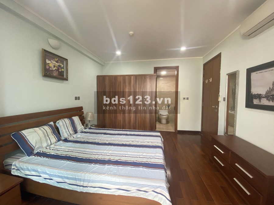 Bán căn hộ 114m2, 3 ngủ tòa L2 Ciputra tầng thấp, full nội thất cao cấp