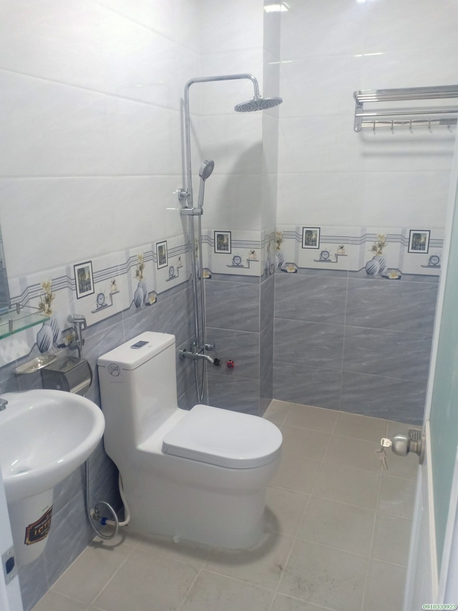 Kẹt vốn Bán nhà 4 Phòng ngủ, Cách Đại Học Sư Phạm vài bước chân, Đường An Dương Vương, Phường 4, Quận 5, 3 Tầng, giá 6 tỷ 9
