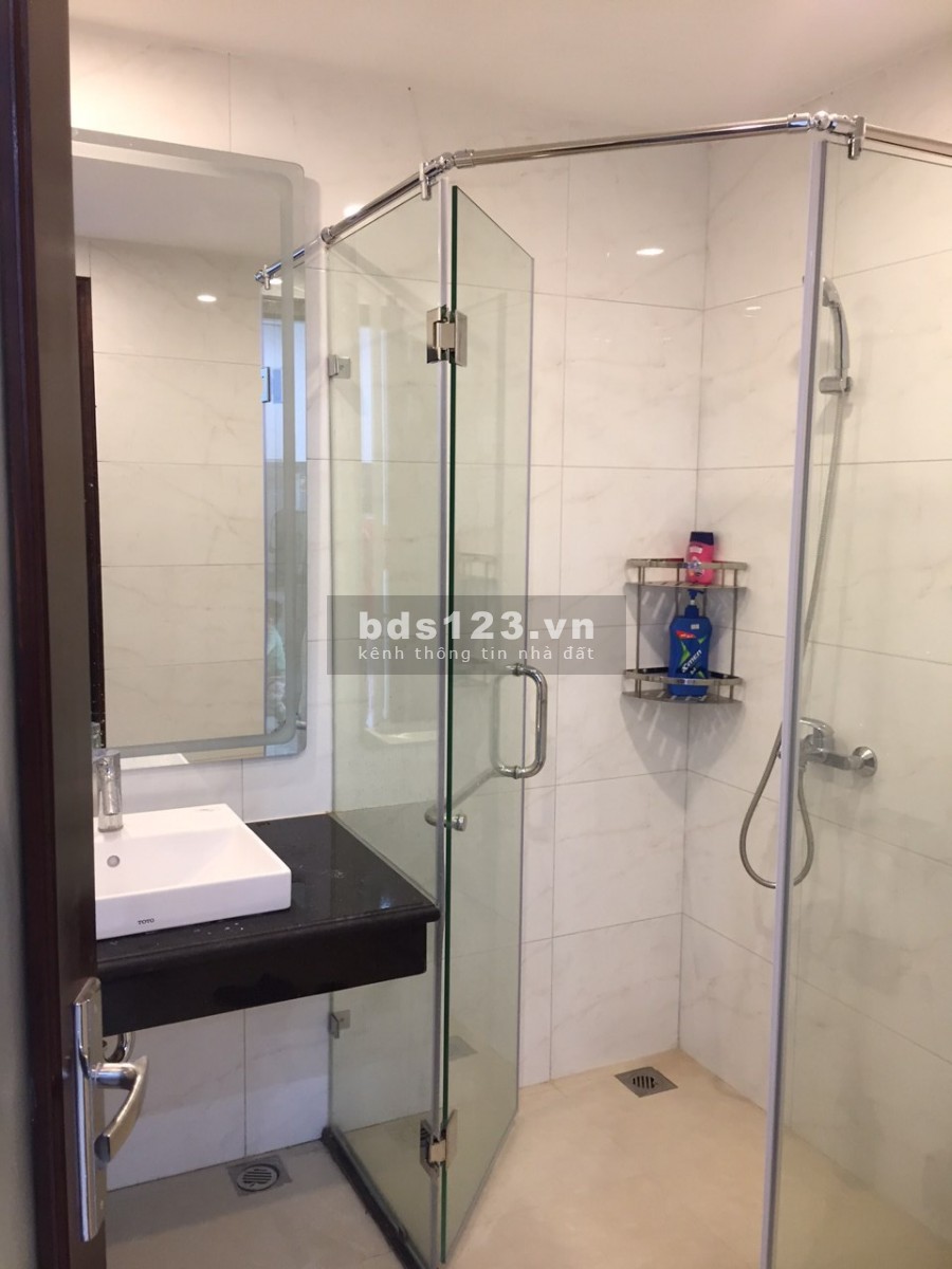 Cho thuê căn hộ studio có thằng máy
