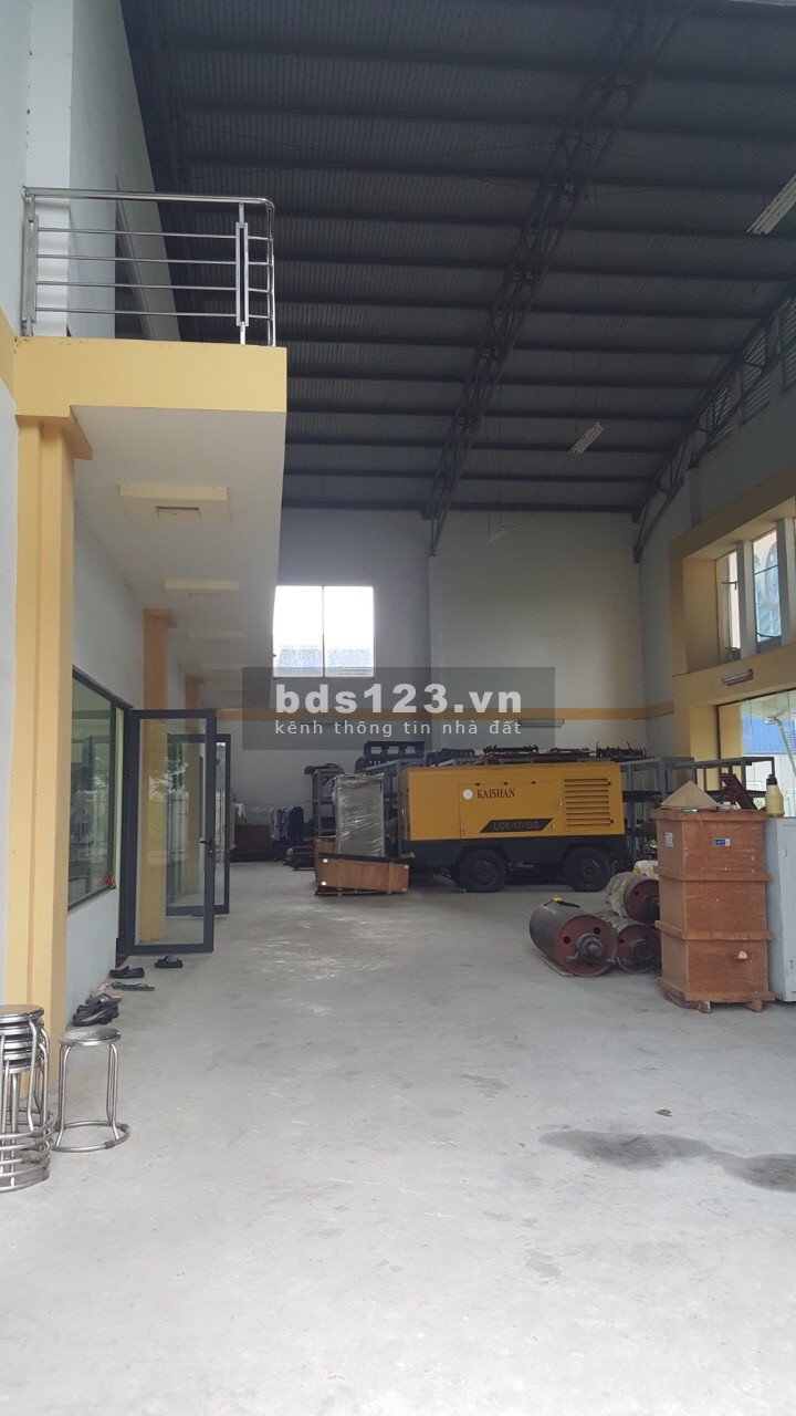 Bán kho xưởng DT 1550m2 KCN Ninh Hiệp Gia Lâm Hà Nội.