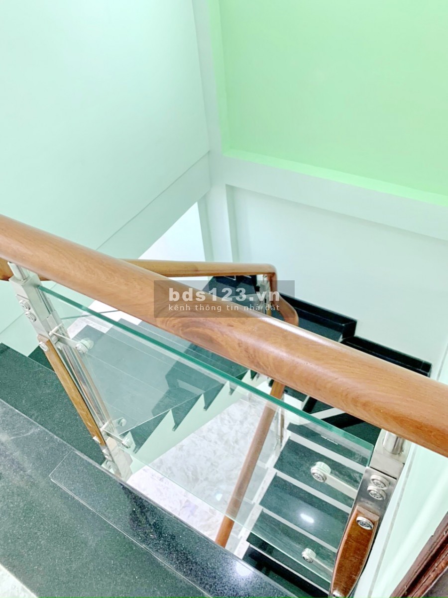 Bán nhà mới 1 lầu hẻm 4m đường Bùi Minh Trực Phường 5 Quận 8