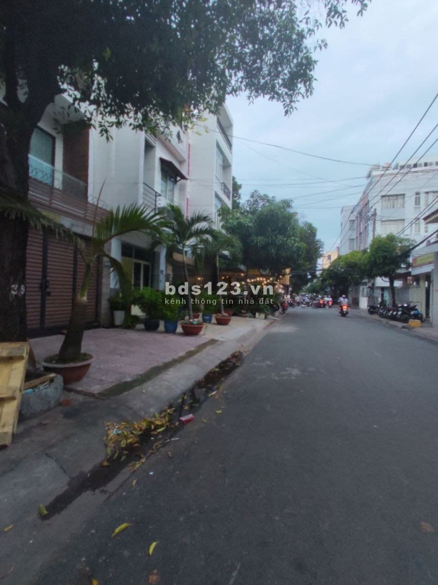 Cực phẩm DT 5X22M, MT Khu VIP Tân Phú,giá rẻ bất ngờ chỉ 12..tỷ