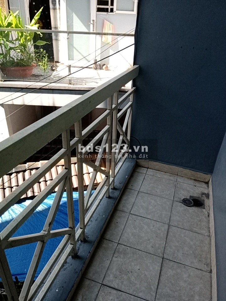 Bán nhà đường Đồng Xoài gần chợ Hoàng Hoa Thám quận Tân Bình