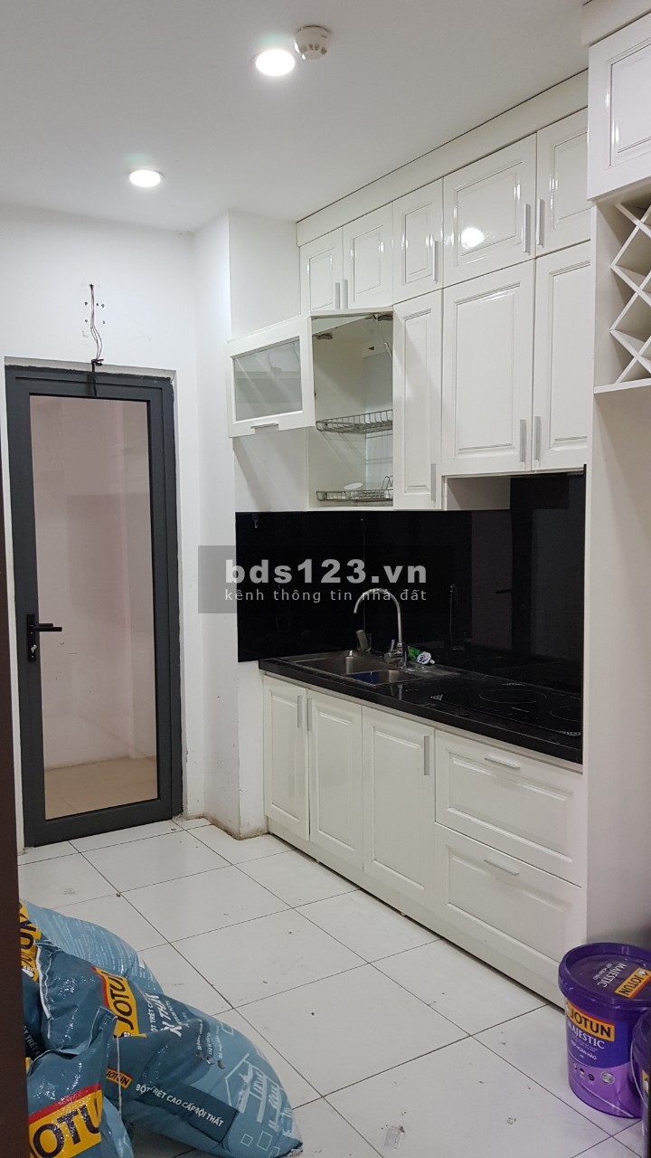 (VÀO NGAY) Cho Thuê căn hộ GOLDEN WEST 2Pn 75m2 đồ cơ bản.Giá: 9,5Tr/Tháng