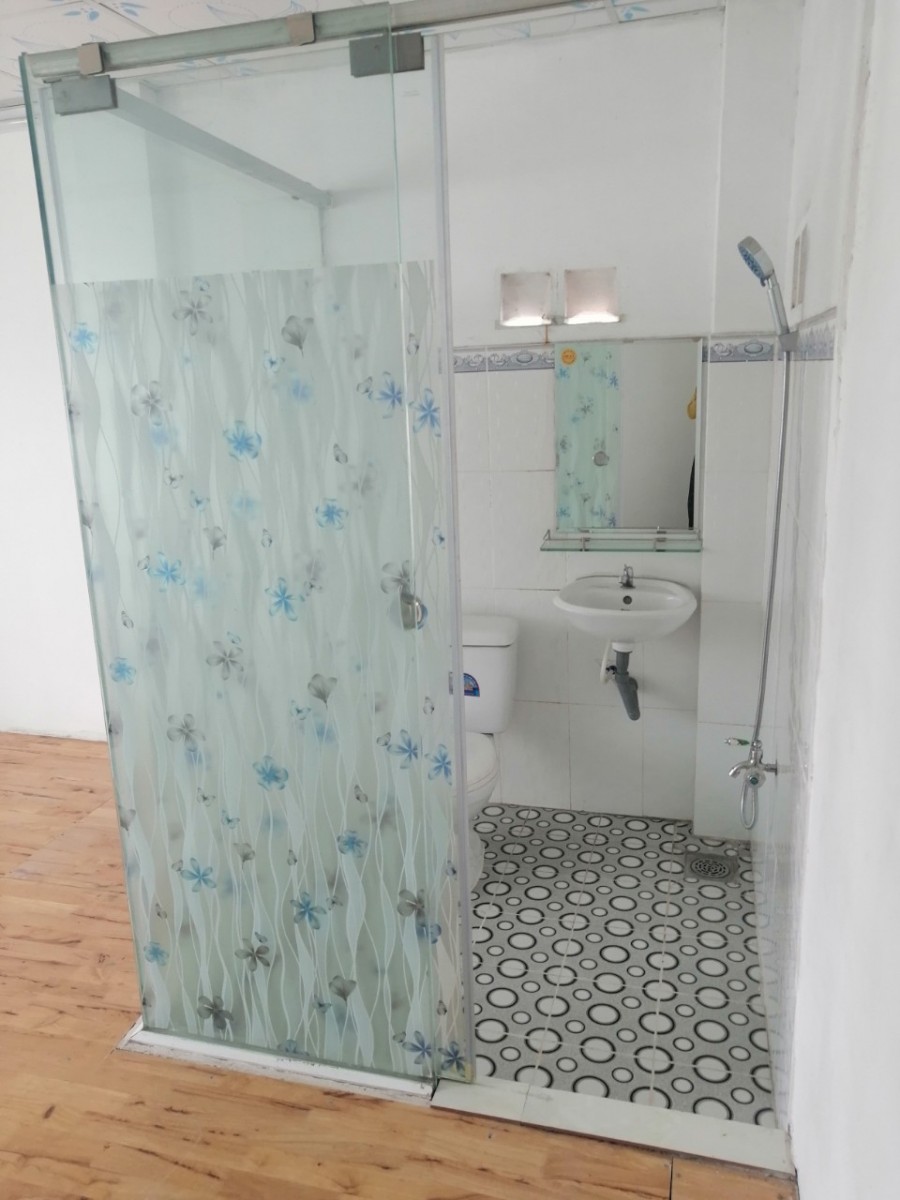 Bán gấp nhà 1 trệt 1 lầu QL1A Linh Xuân, Thủ Đức