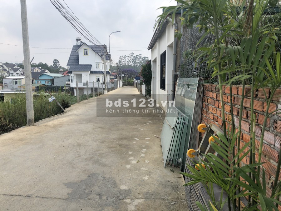 Bán lô đất biệt lập 2 mặt tiền xây biệt thự nghỉ dưỡng ngay gần thung lũng Tình Yêu, thành phố Đà Lạt.