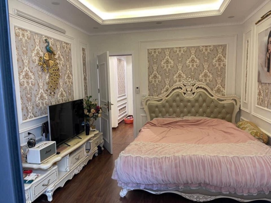 Nhà TƯ ĐÌNH ô tô đỗ thông Cổ Linh, Bát Khối 48m 5t mt4m 3,8 tỷ.