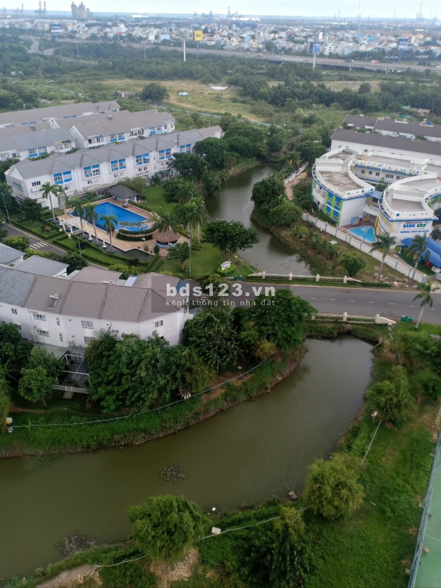 VỢ CHỒNG TÔI CẦN CHO THUÊ GẤP CĂN HỘ 2PN VIEW BIỆT THỰ GIÁ THẤP NHÁT CÓ NỘI THẤT LH: 0906244927