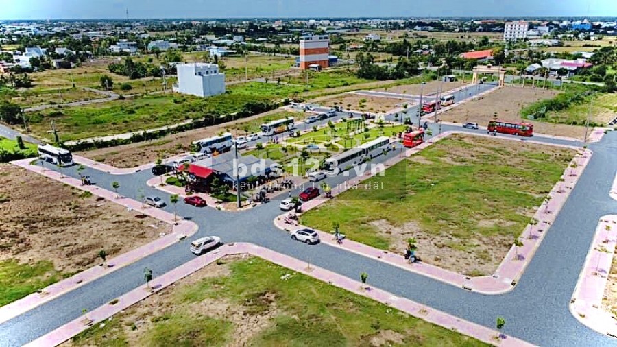 Đất mặt tiền quốc lộ 50 có sổ riêng từng nền
