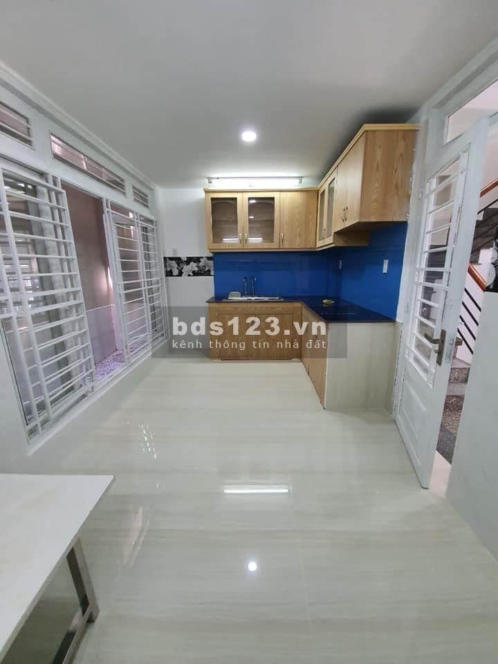 Bán Nhà Bùi Đình Túy Trung Tâm Quận Bình Thạnh. DT: 72m2. LH: 0932155399.