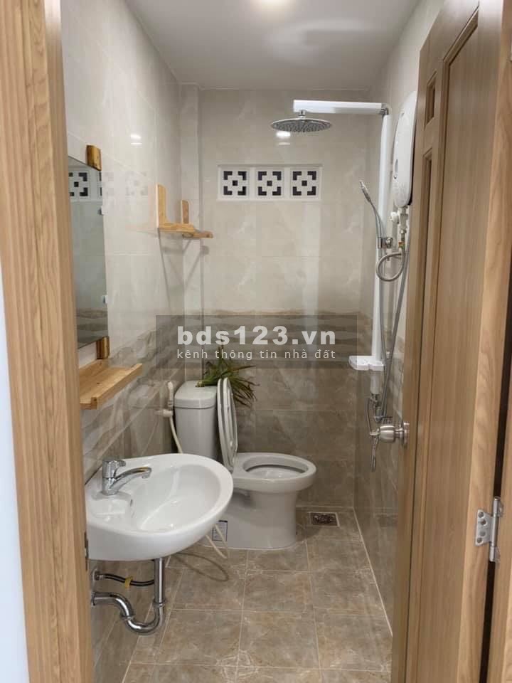 BÁN NHÀ TÂN BÌNH, LẠC LONG QUÂN HẺM XE HƠI 5 MÉT 50M2 GIÁ CHỈ 5.3 TỶ