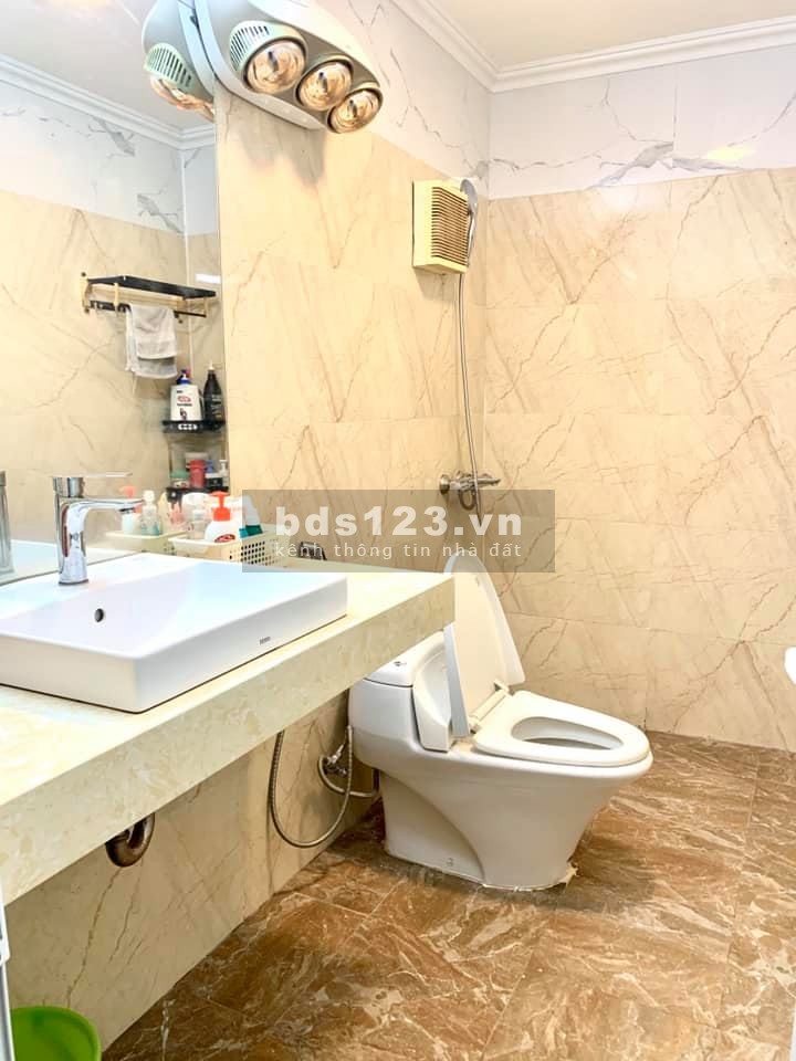 Vị trí vàng, đúng 1 bước chân là ra phố 40m2*3T Hồng Mai nhỉnh 2 tỷ