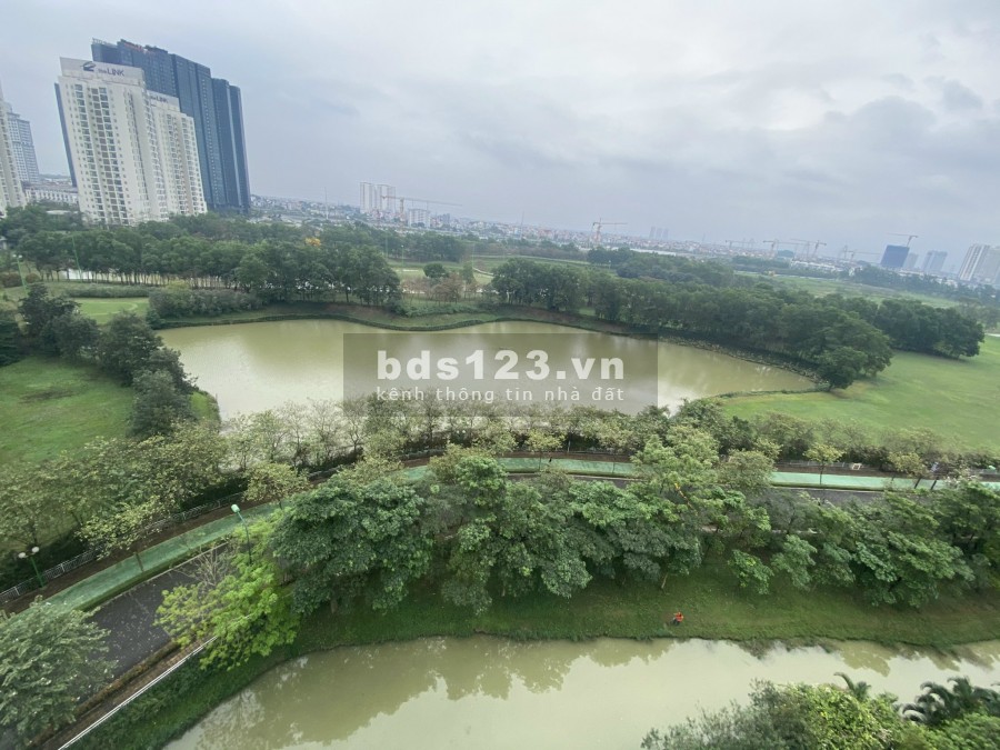 Bán căn hộ đủ đồ 145m2, 3PN tòa P2 Ciputra, view sân golf giá 6 tỷ. LH 0966286718 Ms Lý