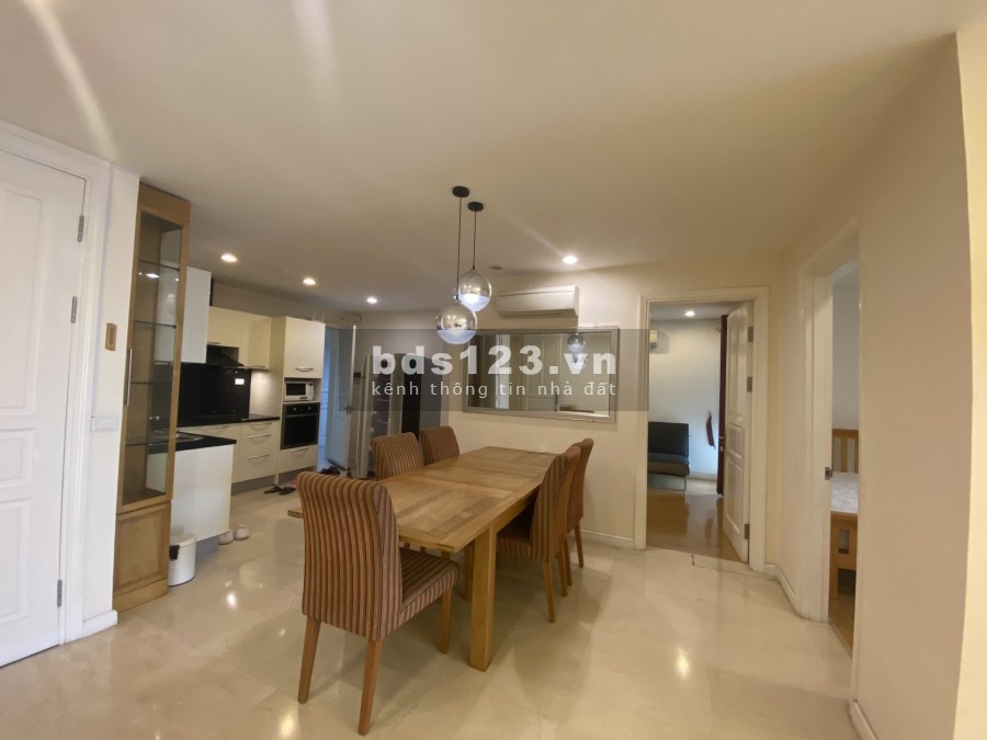 Bán căn hộ đủ đồ 145m2, 3PN tòa P2 Ciputra, view sân golf giá 6 tỷ. LH 0966286718 Ms Lý