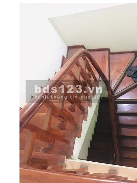 Bán nhà Cầu Giấy khu yên tĩnh, thoáng mát, 35m2, 3.2 tỷ.