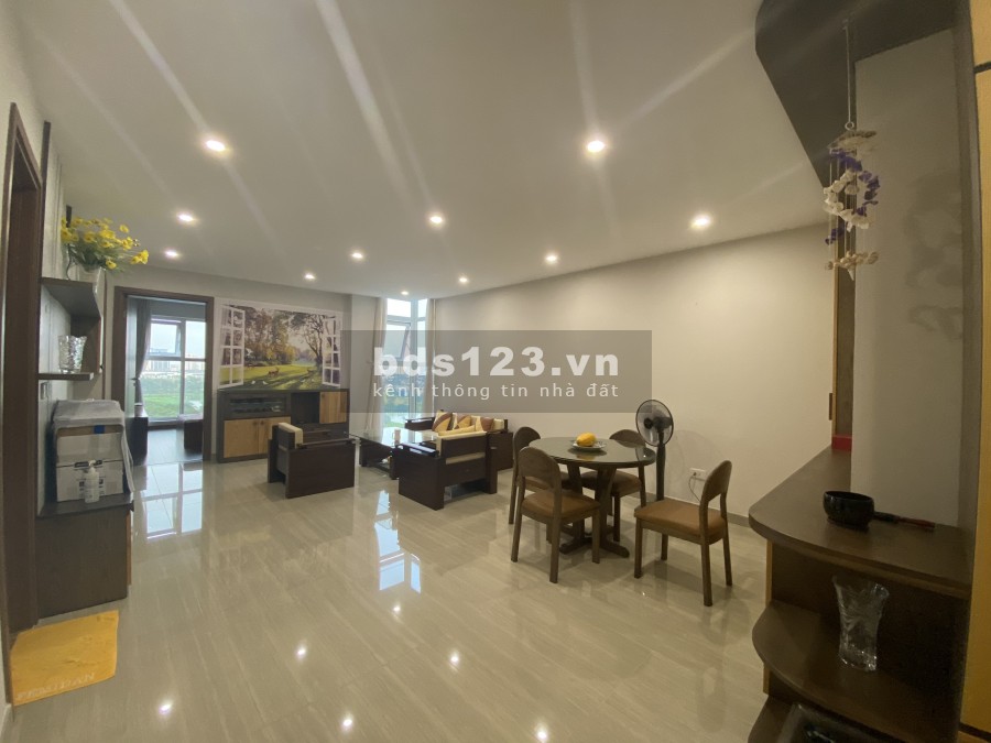 Bán căn hộ đủ đồ 114m2, 3PN tòa L4 Ciputra, view sân golf giá 6 tỷ. LH 0966286718 Ms Lý
