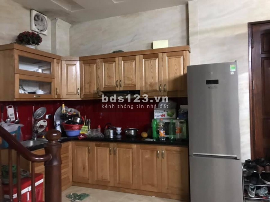 Bạch Mai ngõ ba gác thông KD 37m 5 tầng mt 5m
