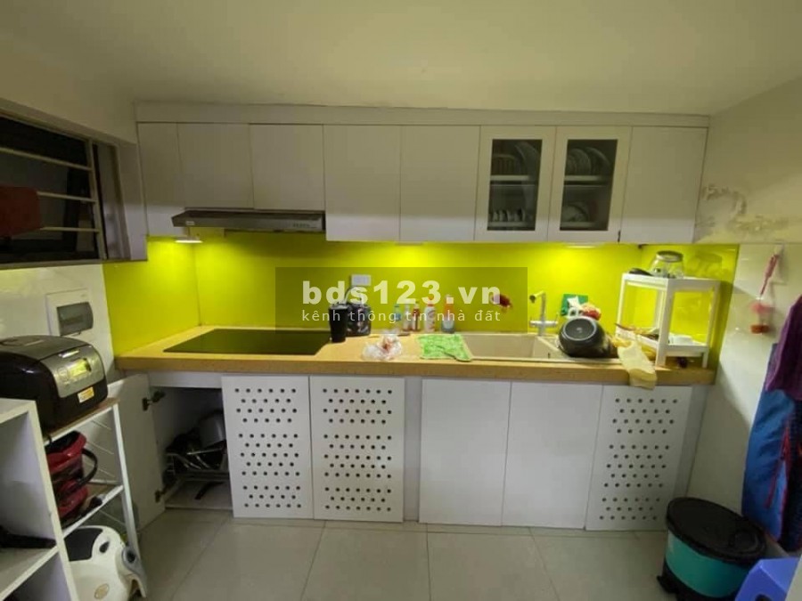 Bán nhà phố Văn Cao, Ba Đình, hà nội 5 tầng, ô tô đỗ trước cửa