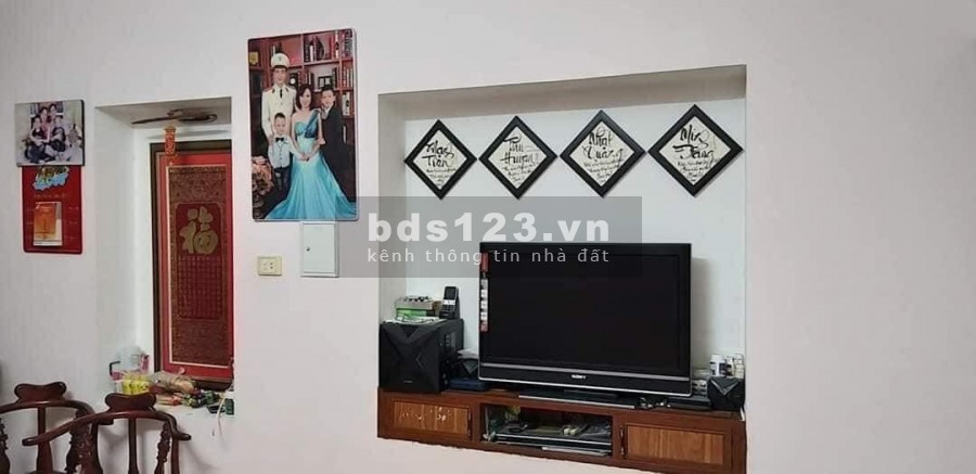 Bán nhà phố Văn Cao, Ba Đình, hà nội 5 tầng, ô tô đỗ trước cửa