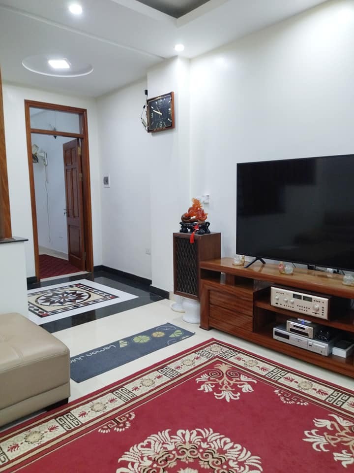 Bán Nhà Kim Giang 40m2x5T, Ngõ Thoáng Đẹp, Gần Ô Tô, Mặt Tiền 4m, Chủ Tự Xây Tâm Huyết
