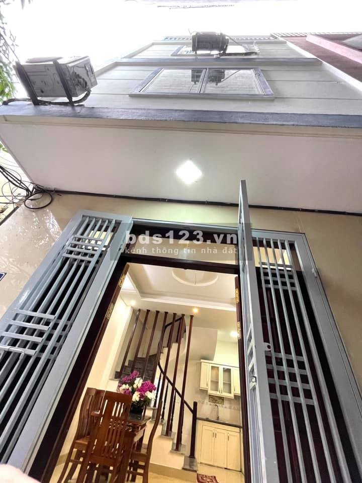 89 Thanh Lân lô góc gần phố tặng lại tất nội thất. Nhỉnh 2 tỷ