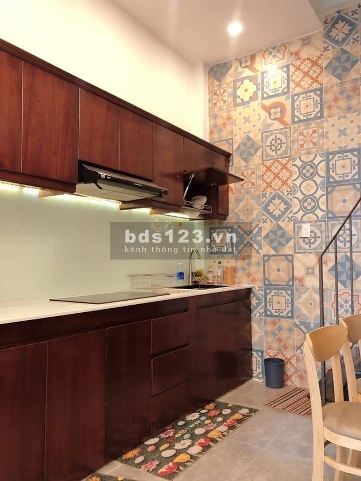 Bán nhà BTCT Bùi Thị Xuân, Tân Bình 30m2 giá nhỉnh 3.9 tỷ
