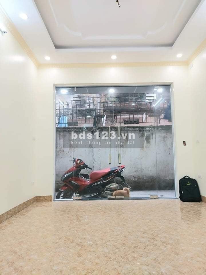 NHÀ PHỐ CHÙA BỘC ĐỐNG ĐA THIÊN ĐƯỜNG THỜI TRANG GIÁ CỰC IU