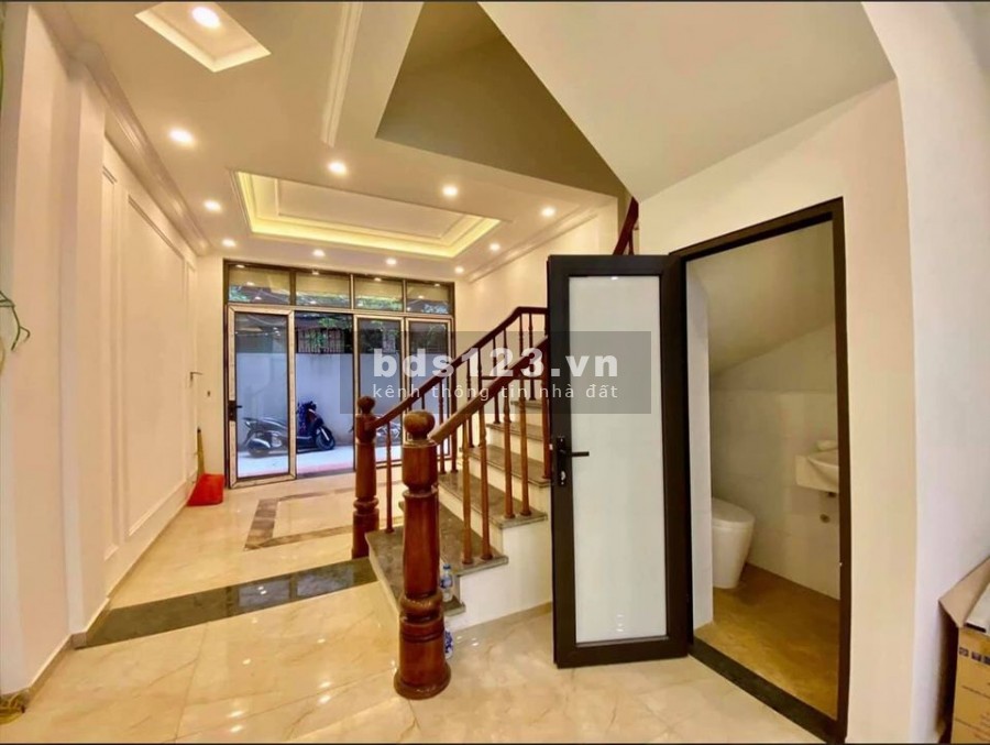 NHÀ ĐẸP VUÔNG VẮN 40m2 x4 tầng Bán nhà Cổ Điển, Tứ Hiệp, Thanh Trì, Hà Nội