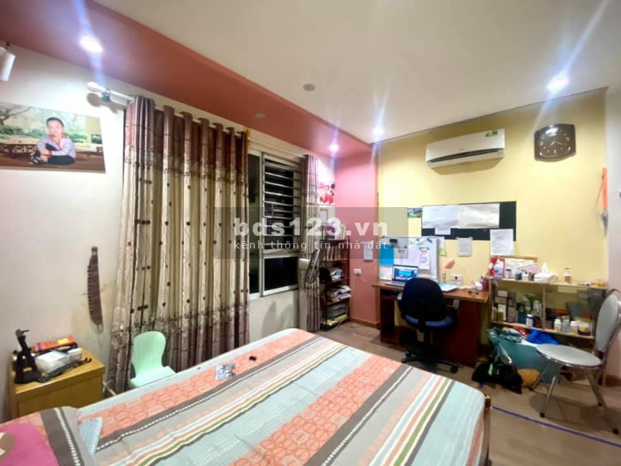 Bán nhà phố Phú Viên, 40m2, 5T đẹp long lanh, mặt tiền 4.2m, gần cầu Chương Dương, 2.9 tỷ