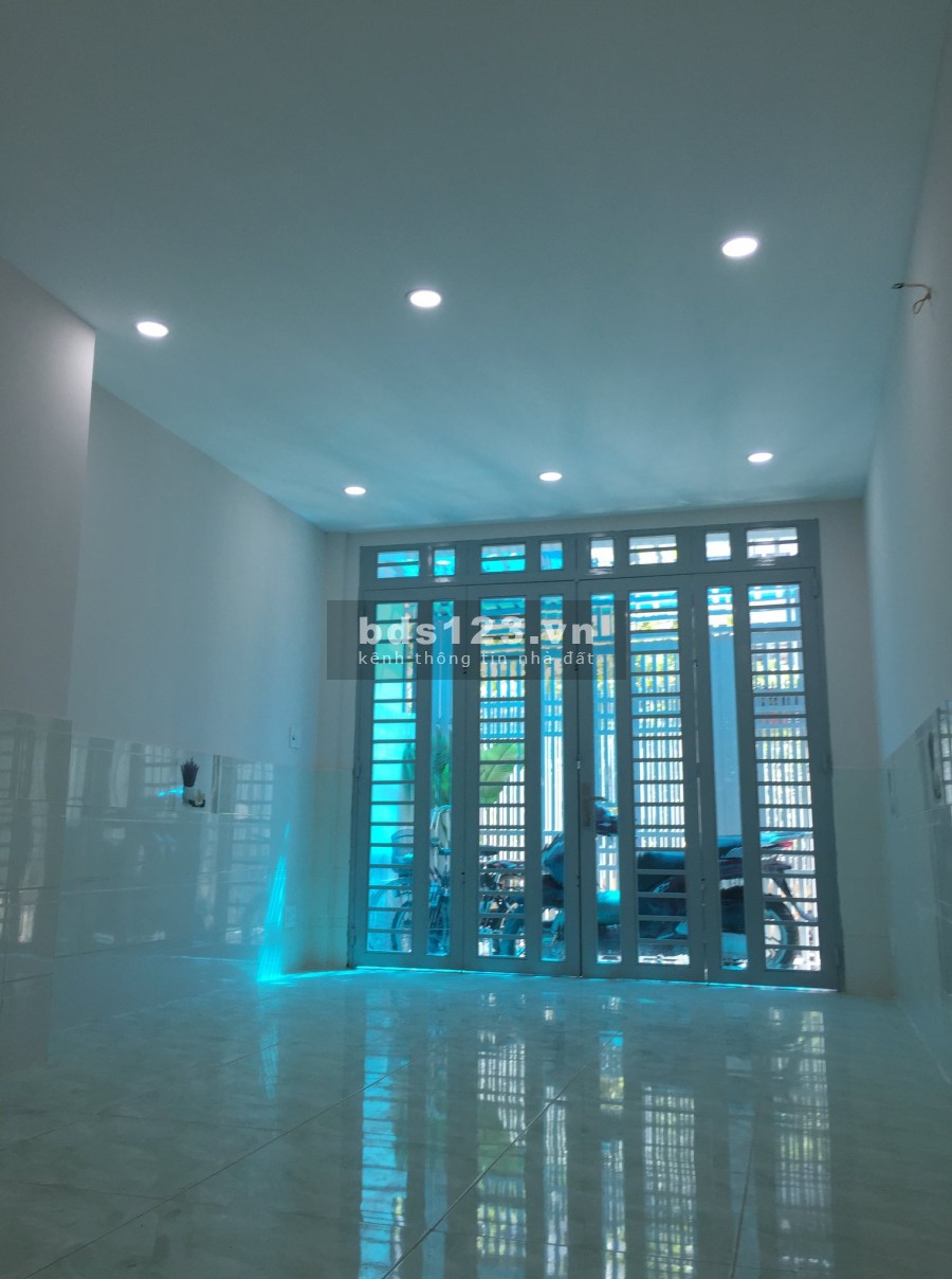 Cho thuê MB Tân Bình P4 ngay sân bay hẻm xe tải 8m 45m2