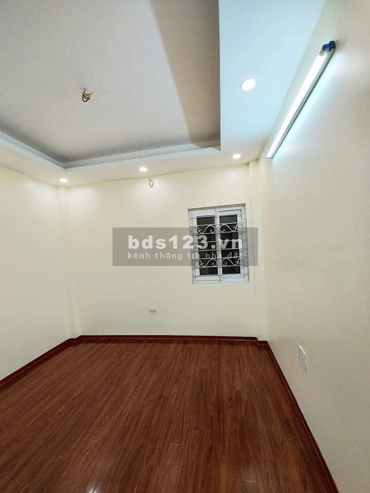 NHÀ PHỐ CHÙA BỘC ĐỐNG ĐA THIÊN ĐƯỜNG THỜI TRANG GIÁ CỰC IU
