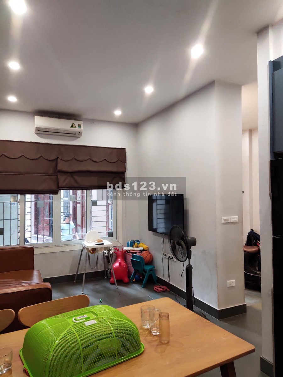Bán Nhà Chuyển Chung Cư, Tặng Toàn Bộ Nội Thất, Nhà Đẹp Ở Luôn. Giá nhỉnh 4 tỷ
