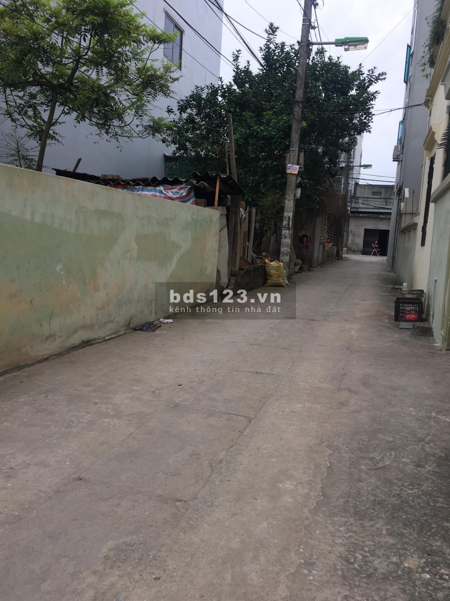 Bán 52m2 đất Yên Mỹ, Thanh Trì, mặt ngõ thông ô tô vào nhà, chỉ 2.1 tỷ LH 0976151518