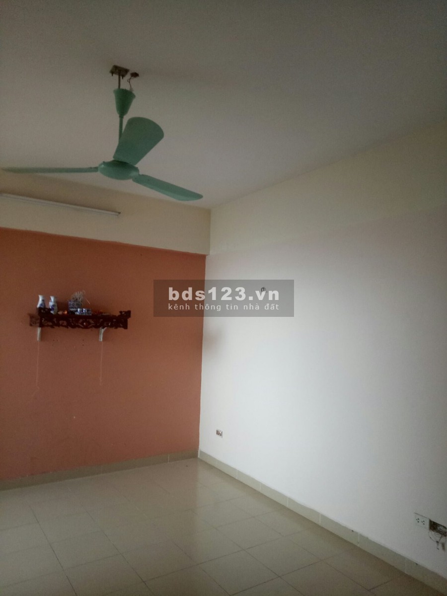Cho thuê Chung cư 183 Hoàng Văn Thái 2 ngủ cơ bản thêm giường tủ 8 triệu. Lh 0377983070