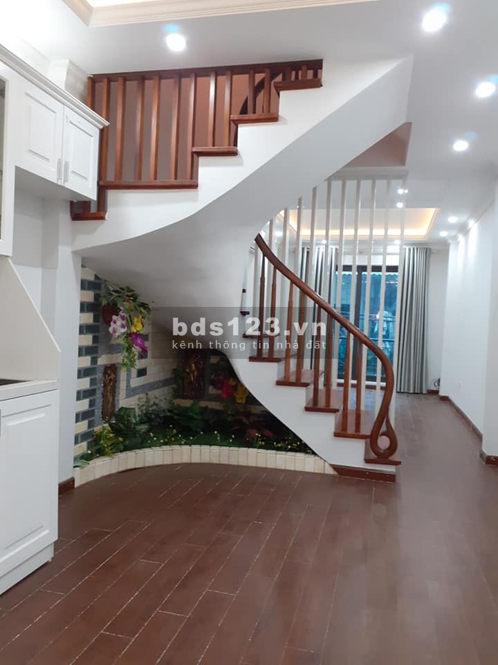 Bán nhà, Mai Dịch, Cầu Giấy, 50m2, 5 tầng, giá hơn 3 tỷ
