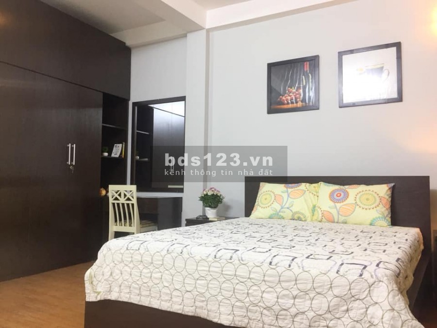 NHÀ PHÂN LÔ PHẠM VĂN ĐỒNG Ở NGAY 45M2 5 TẦNG MT 4.5M, 3 NGỦ 3.8 TỶ