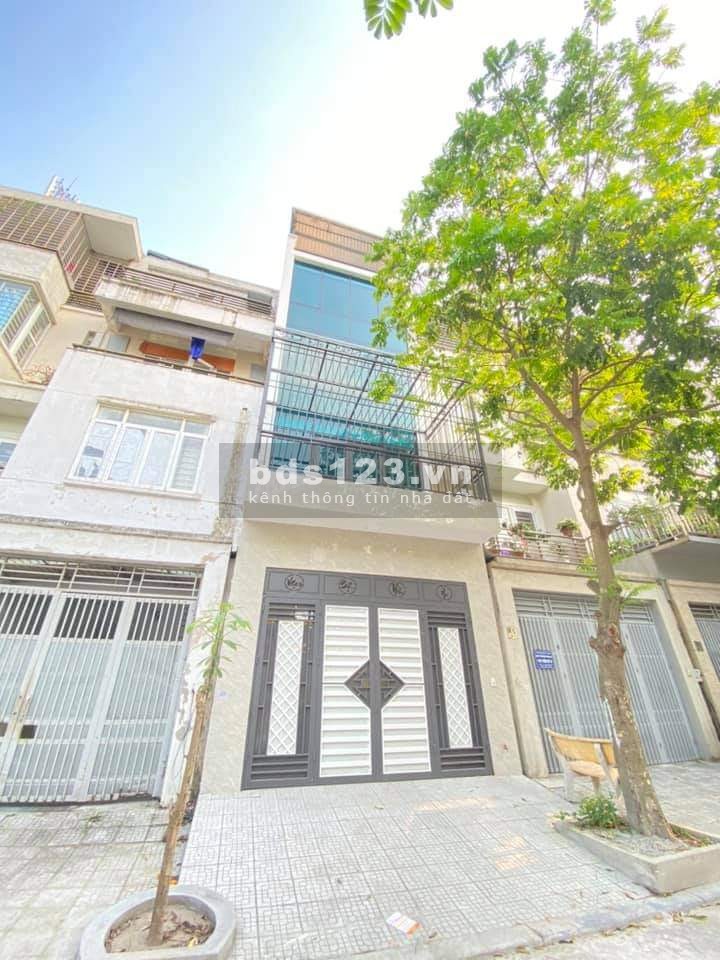 Bán gấp nhà liền kề Văn Phú 90m2 5 tầng giá 8,8 tỷ
